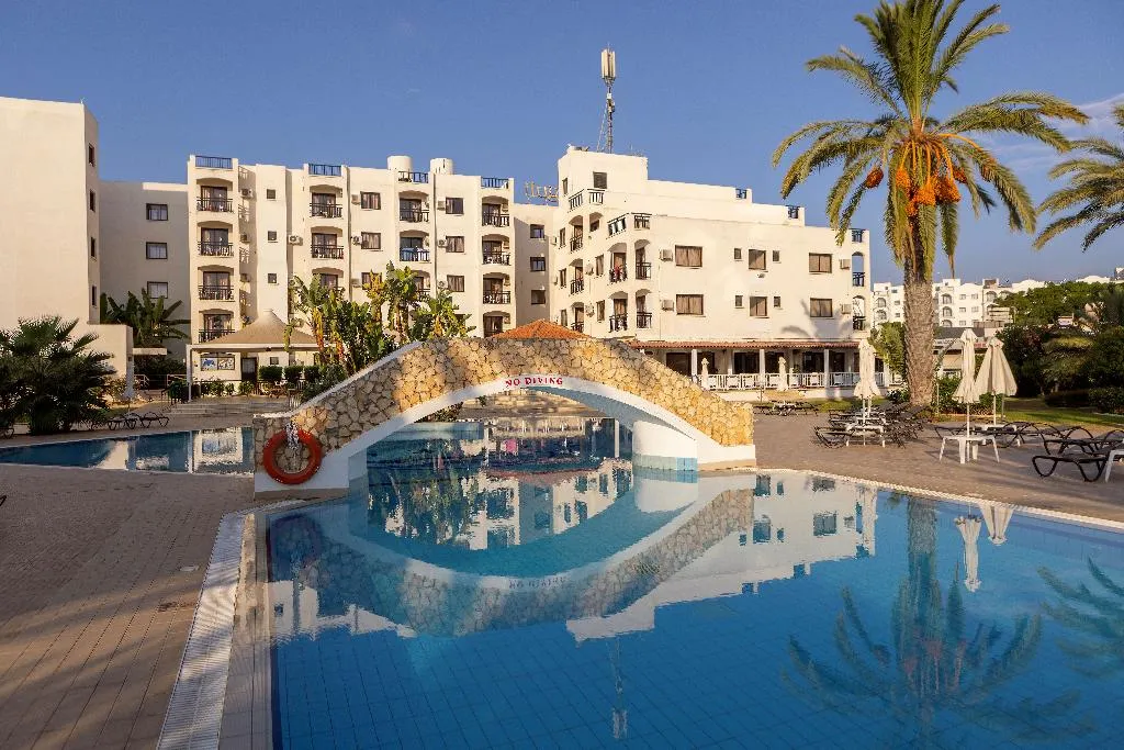 Pool, Seagull Hotel Apartments, Cyprus