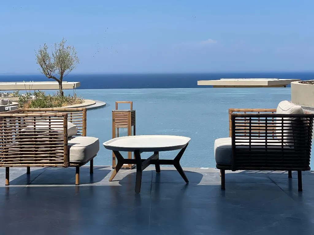 Pool, King Jason Zante – Designed For Adults, Zante