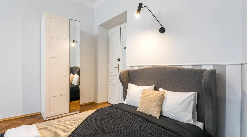 STUDIO DELUXE WITH VIEWS Room, Old Town Residence BIS, Krakow