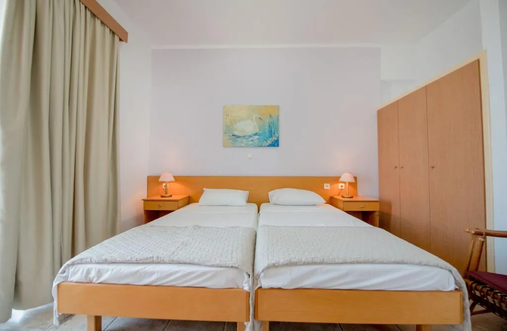 FAMILY ROOM DELUXE WITH BALCONY Room, Sokrates Studios, Rhodes