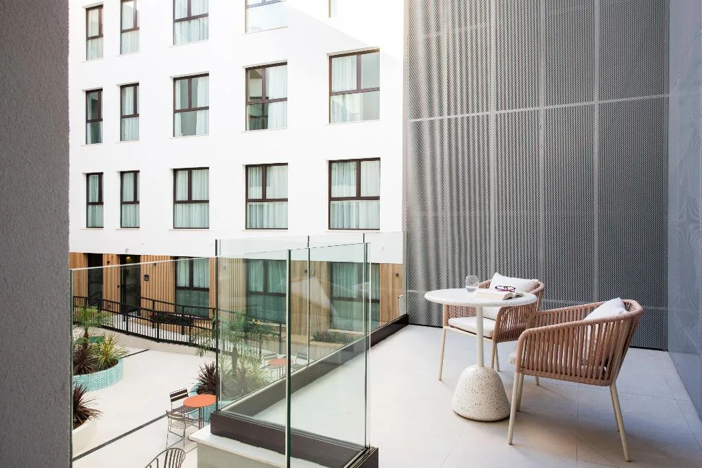APARTMENT ONE BEDROOM WITH TERRACE Room, Libere Seville Plaza Nueva, Seville