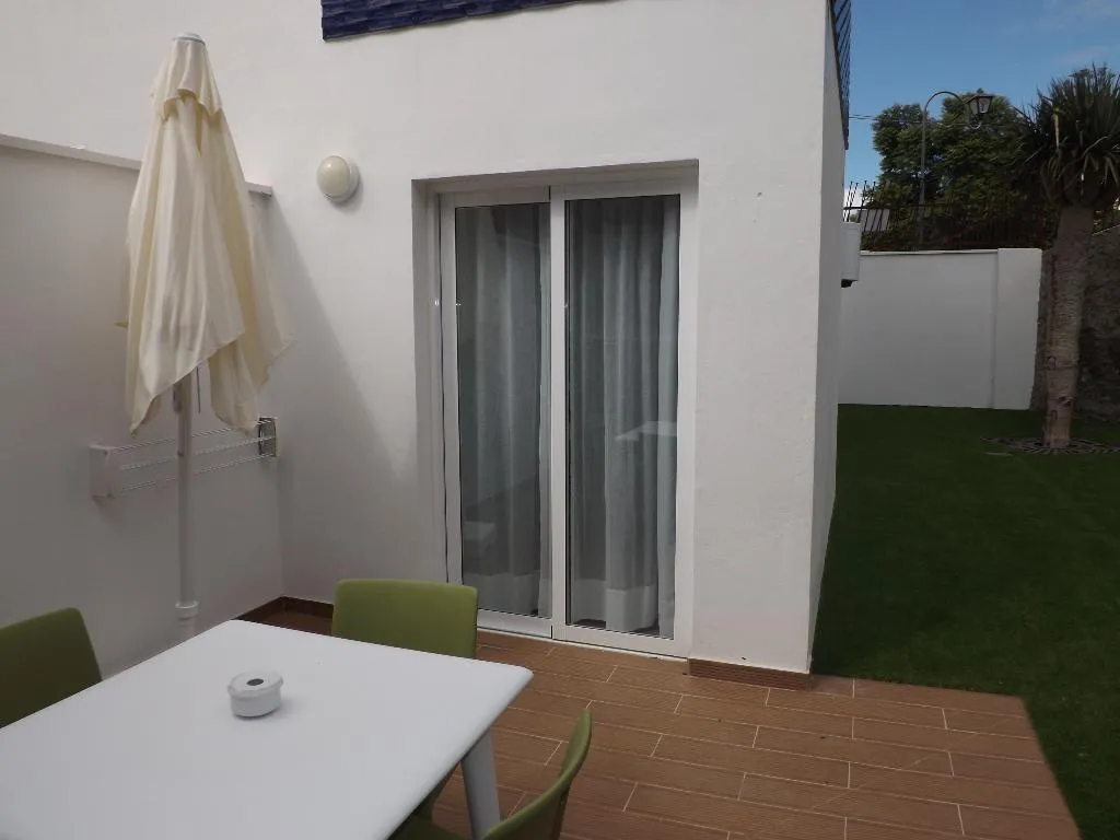 APARTMENT WITH TERRACE Room, The Blue Corner, Tenerife