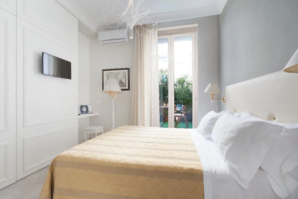 DOUBLE CLASSIC Room, Ruins B&B, Naples