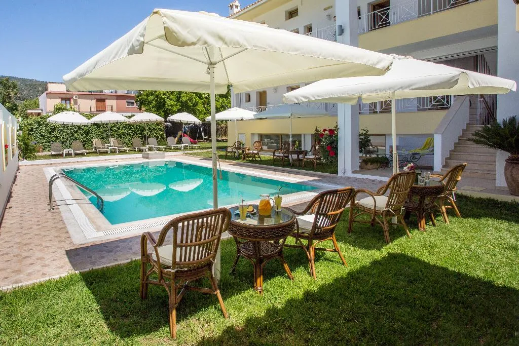 Pool, Ritsa Apartments, Skiathos