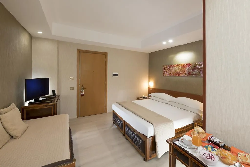 DOUBLE QUEEN SIZE BED Room, Hotel Rouge et Noir Roma, Rome