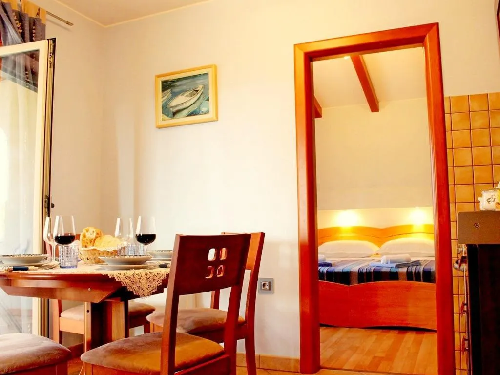 APARTMENT CAPACITY 3 Room, Apartments Salu - adults only, Istria