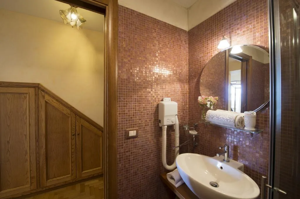 QUADRUPLE SUPERIOR Room, Lubra Casa Relax, Naples