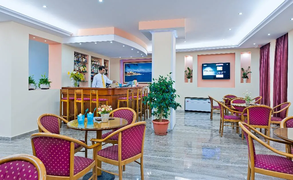 Bar, Chrispy City Living, Crete