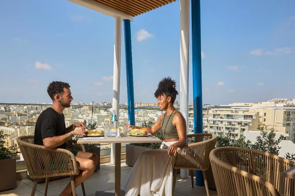 Bar, Novotel Malta Sliema, Malta
