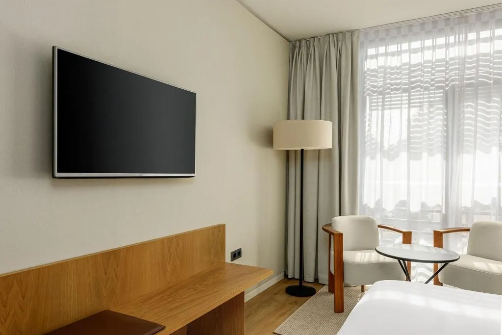 DOUBLE GARDEN VIEW KING BED Room, AC Gava Mar, Barcelona