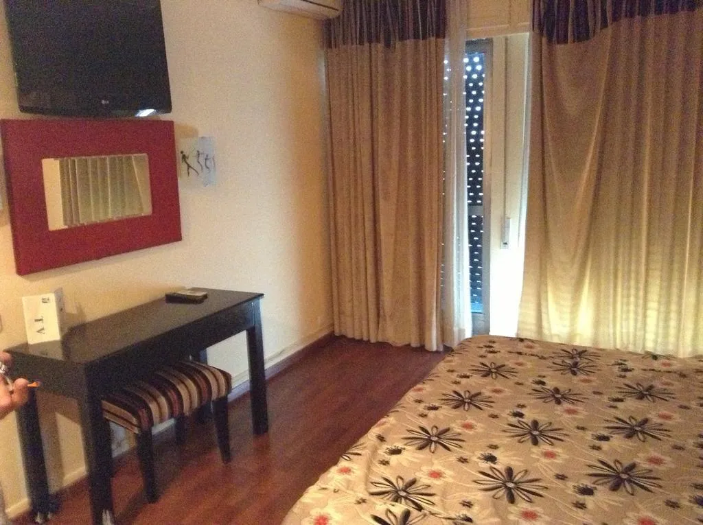 Room, Tanjah Flandria, Tangier
