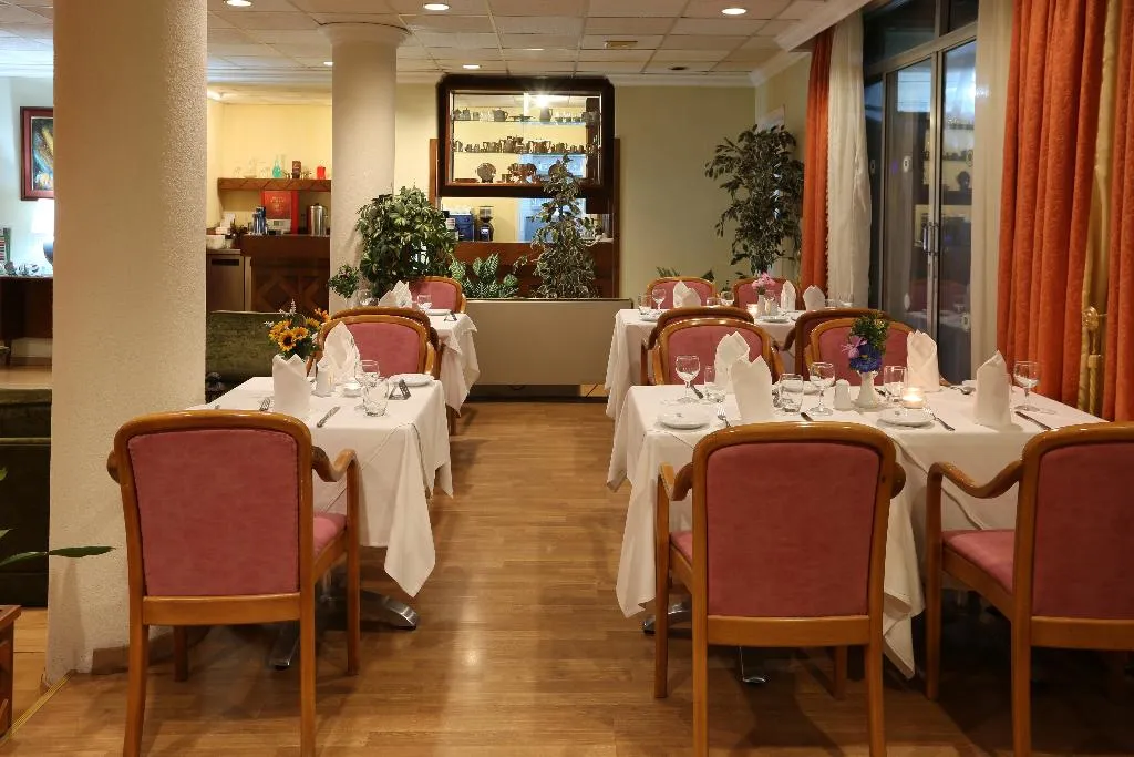 Restaurant, Forest Park Hotel, Cyprus