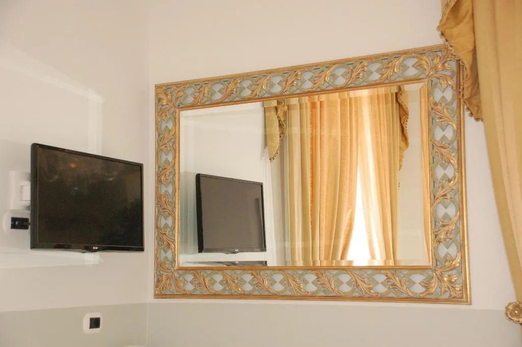 Room, Charme Holidays Colosseum, Naples