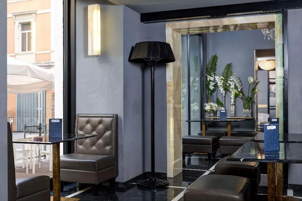 Bar, Golden Tulip Rome Piram, Rome
