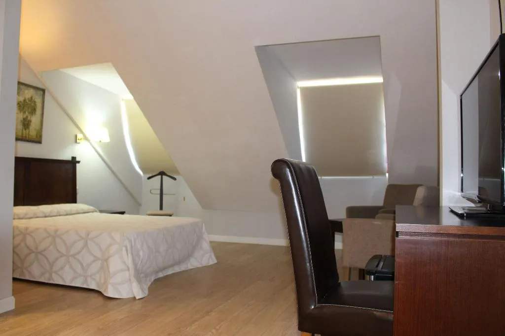 Room, Apartahotel Villa De Parla, Madrid