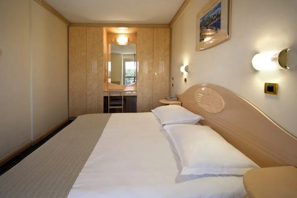 SUITE WITH BALCONY Room, Hotel Istra Plava Laguna, Istria