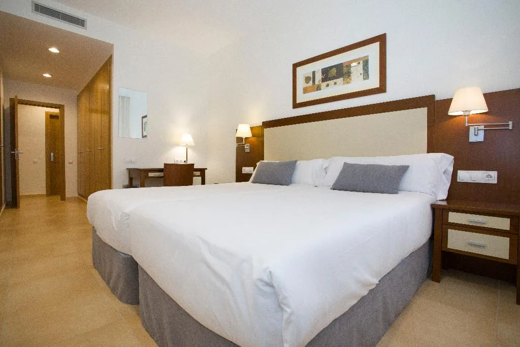 APARTMENT CAPACITY 4 TWO BEDROOMS Room, Albufera Apartotel, Valencia