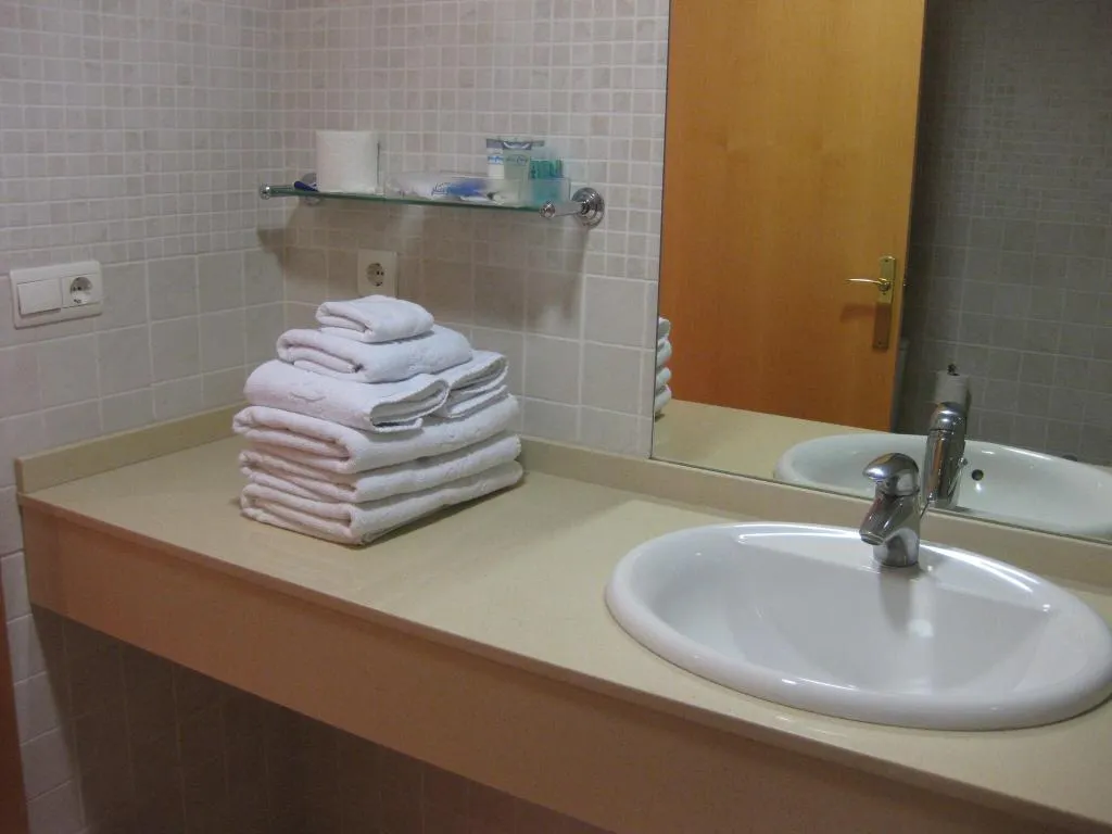 APARTMENT WITH DOUBLE BED Room, Plaza Picasso Apartamentos, Valencia