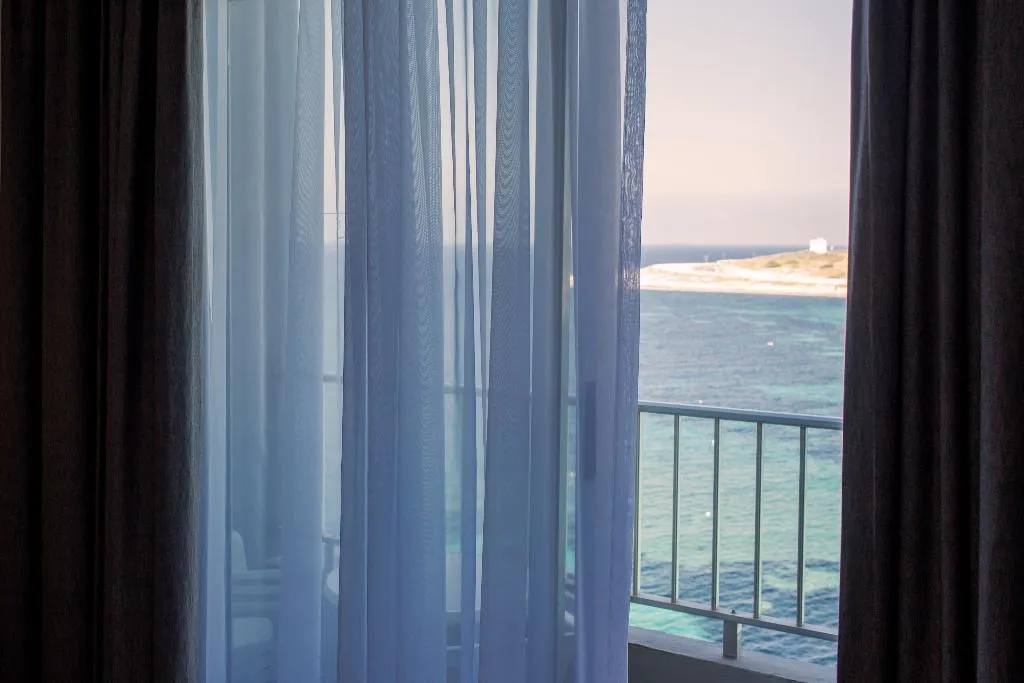 APARTMENT SEA VIEW TWO BEDROOMS Room, AX Sunny Coast, Malta