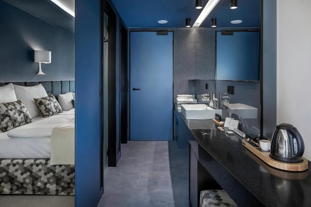 Room, Urban Creme, Prague