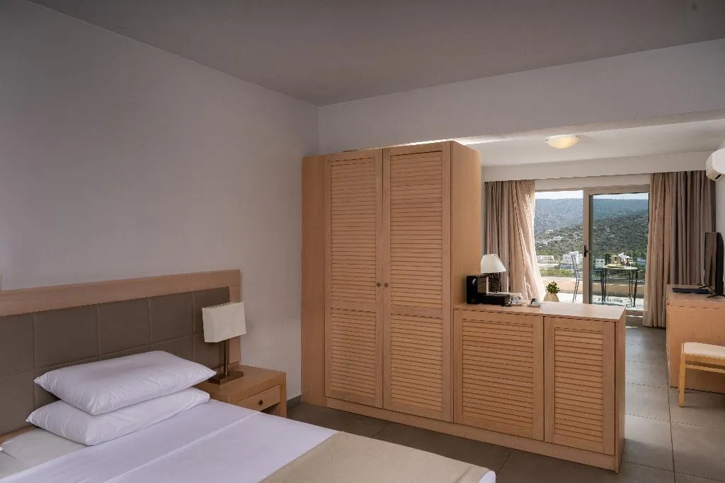 SUITE SIDE SEA VIEW Room, Miramare Resort & Spa, Crete