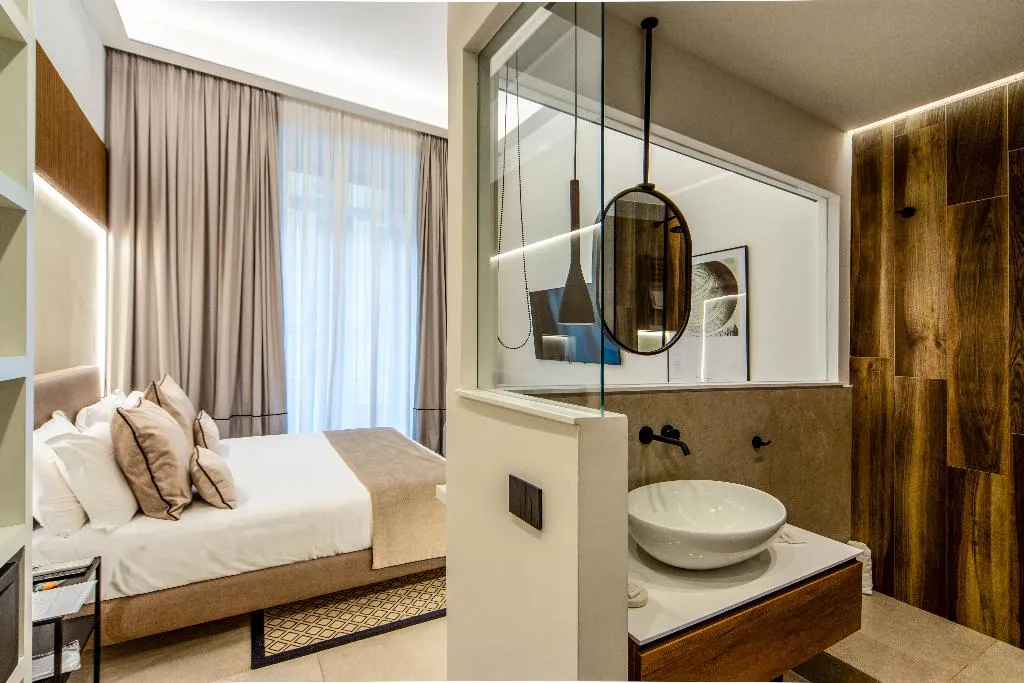 DOUBLE DELUXE Room, Mamalu Studios And Suites, Naples
