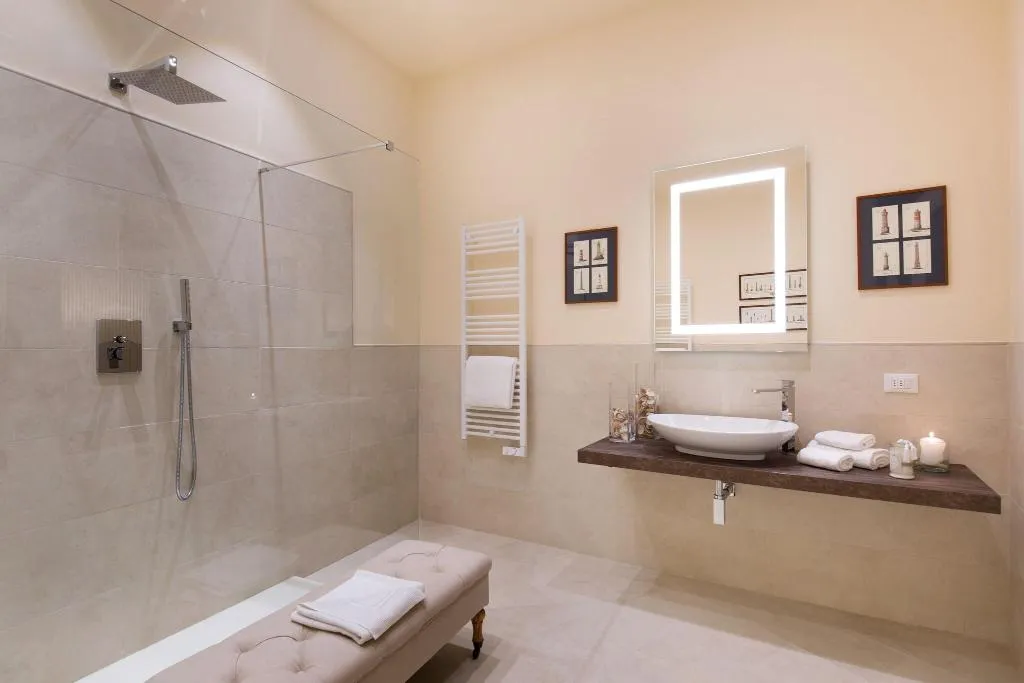 DOUBLE SUPERIOR QUEEN BED Room, Cerretani Palace Luxury B&B, Florence