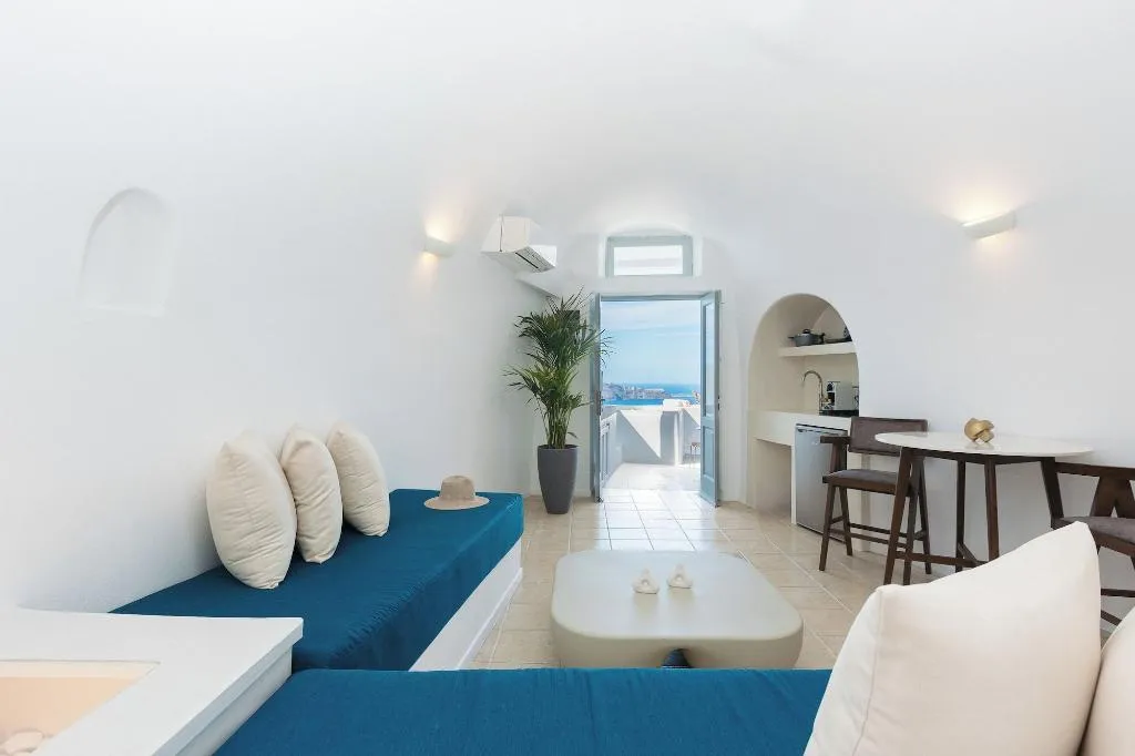 Room, Nevma Suites, Santorini