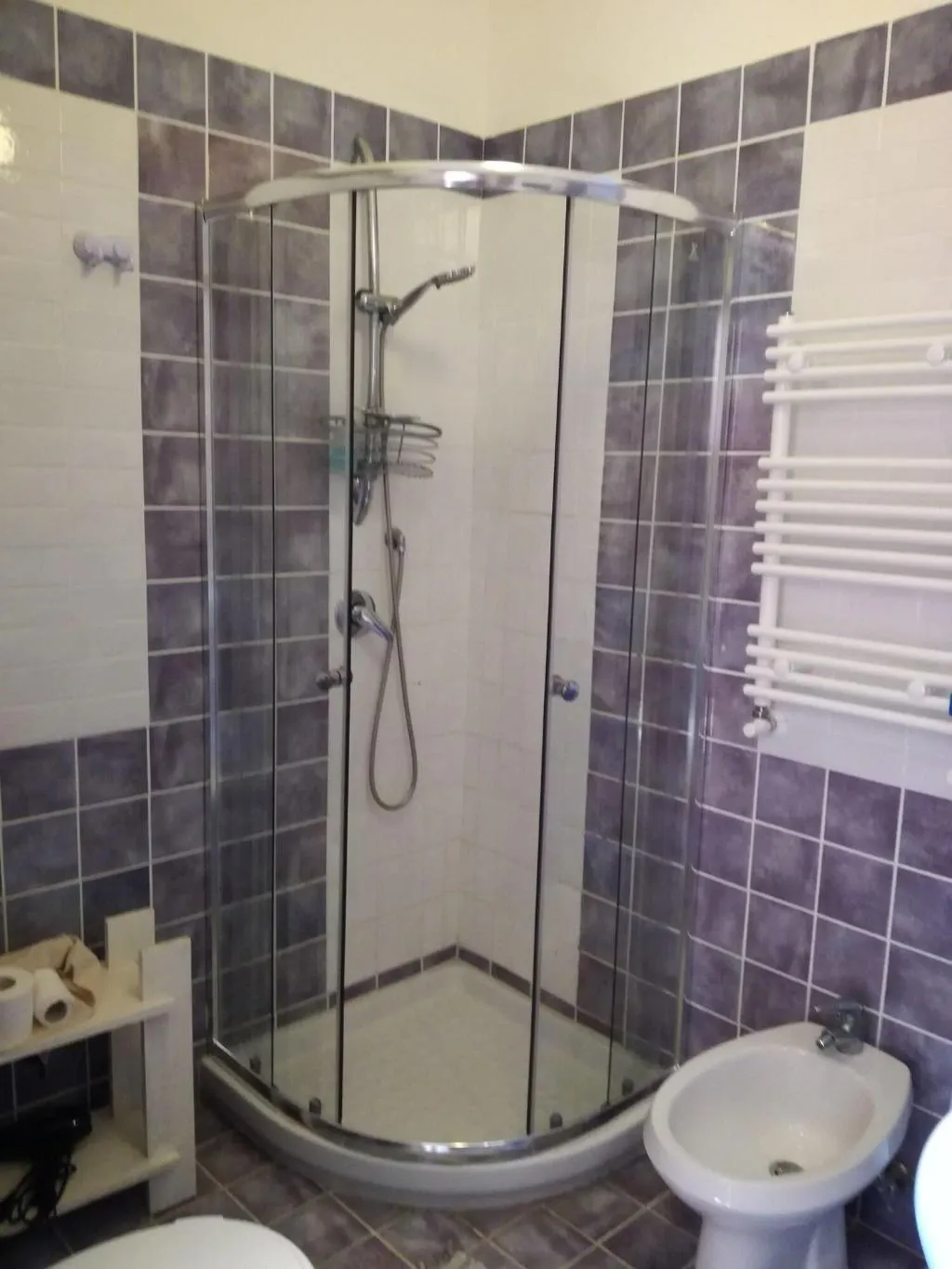 Room, B&B PompeiLog, Naples