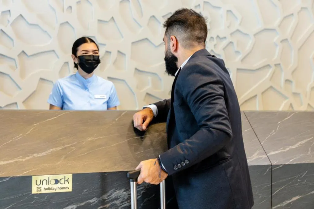 Lobby, Unlock J On, Dubai