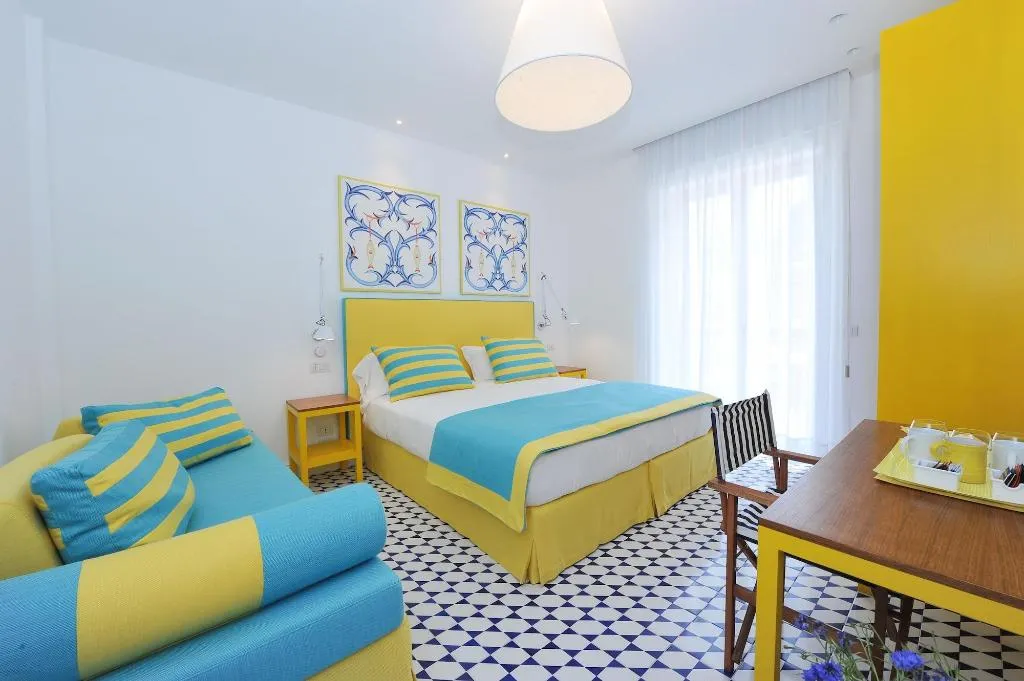 Room, Maison Lauren, Naples