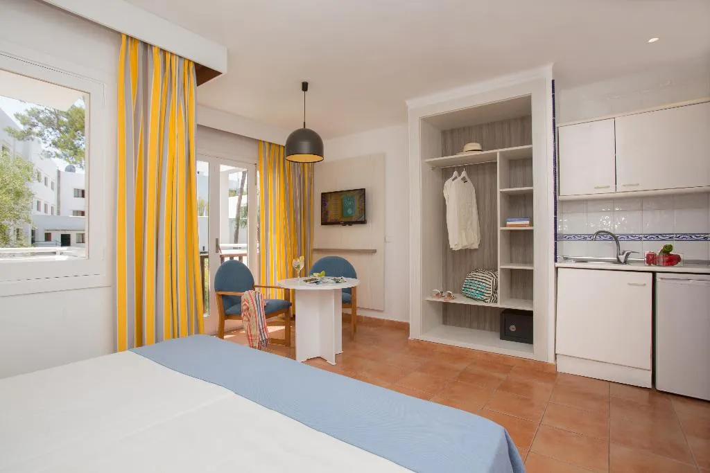 STUDIO STANDARD Room, Gavimar Cala Gran Costa Del Sur, Majorca