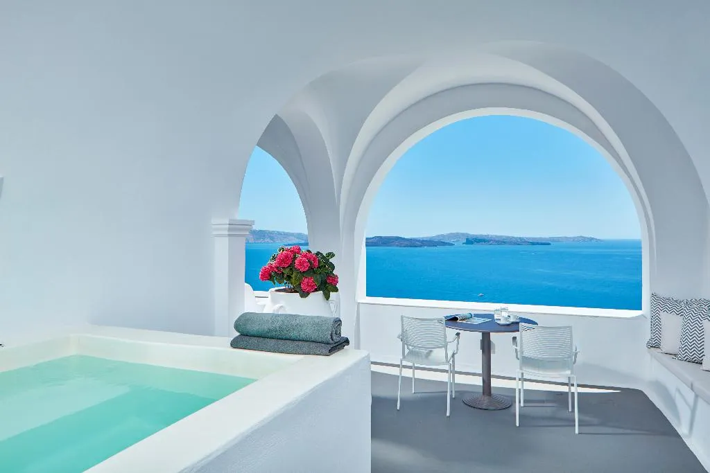 SUITE WITH JACUZZI Room, Villaki Oia, Santorini