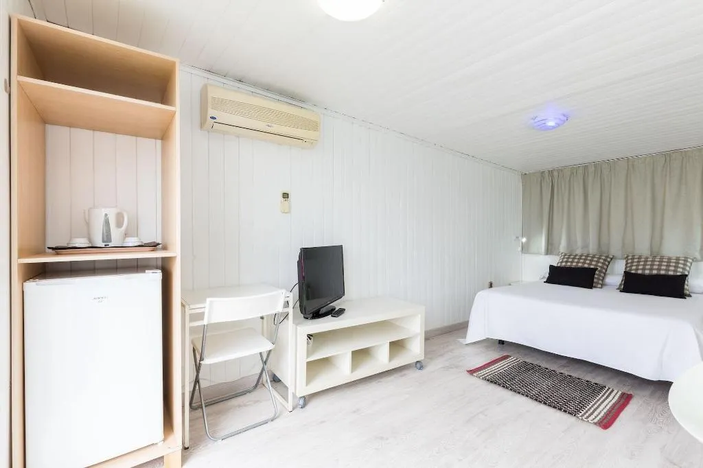 Double or Twin SEA VIEW Room, Guadalupe Cozy Inns, Costa Del Sol