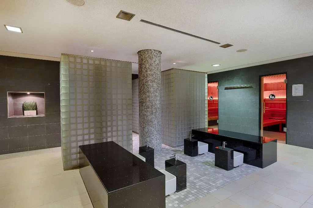 Sports and Entertainment, Radisson Collection Hotel, Berlin, Berlin