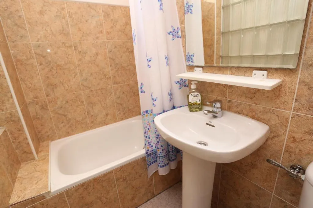 Room, Hostal Atlantic, Costa Brava