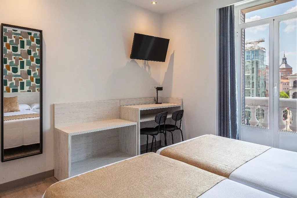 DOUBLE STANDARD Room, Mediodia, Madrid