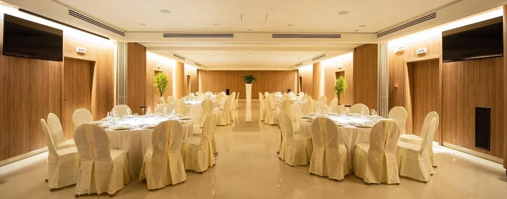 Conferences, Gold Tower Lifestyle Hotel, Naples