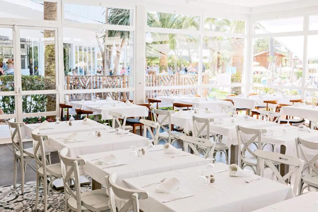 Restaurant, Hotel Globales Cala Blanca, Menorca
