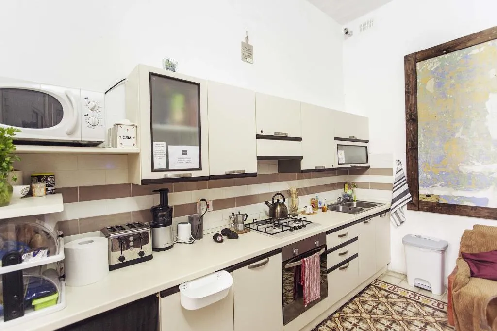 Restaurant, Granny's Inn - Hostel, Malta