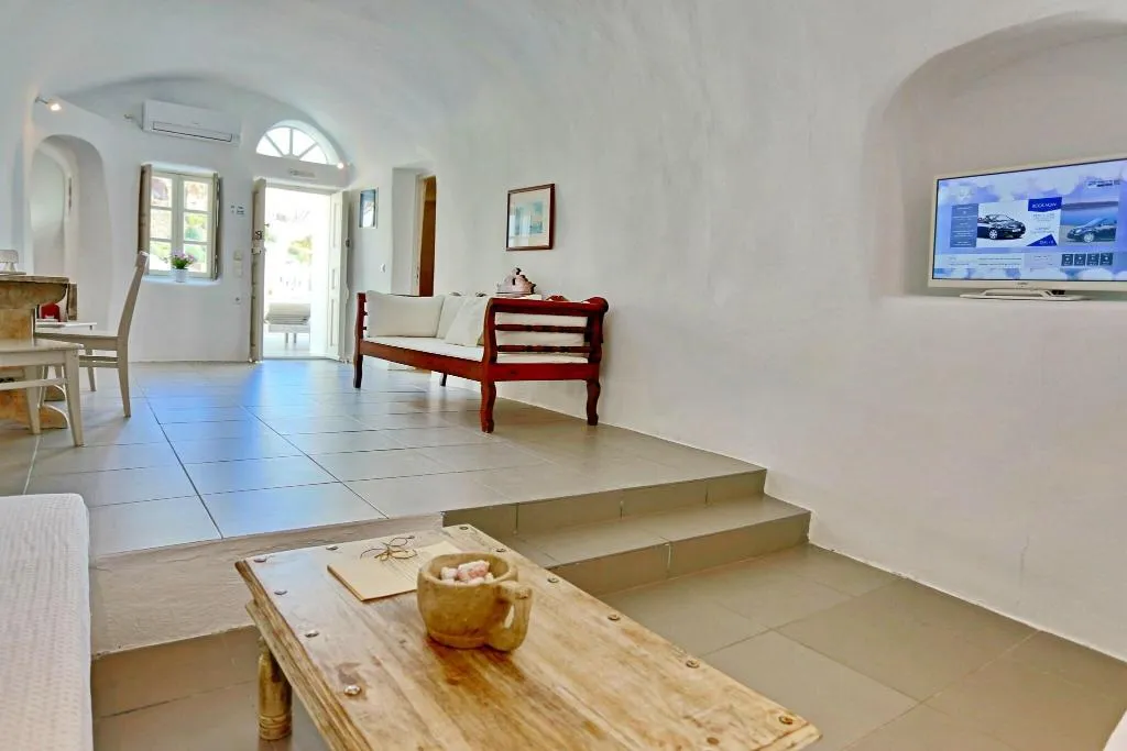 CAVE SEA VIEW Room, Oia Mare Villas, Santorini