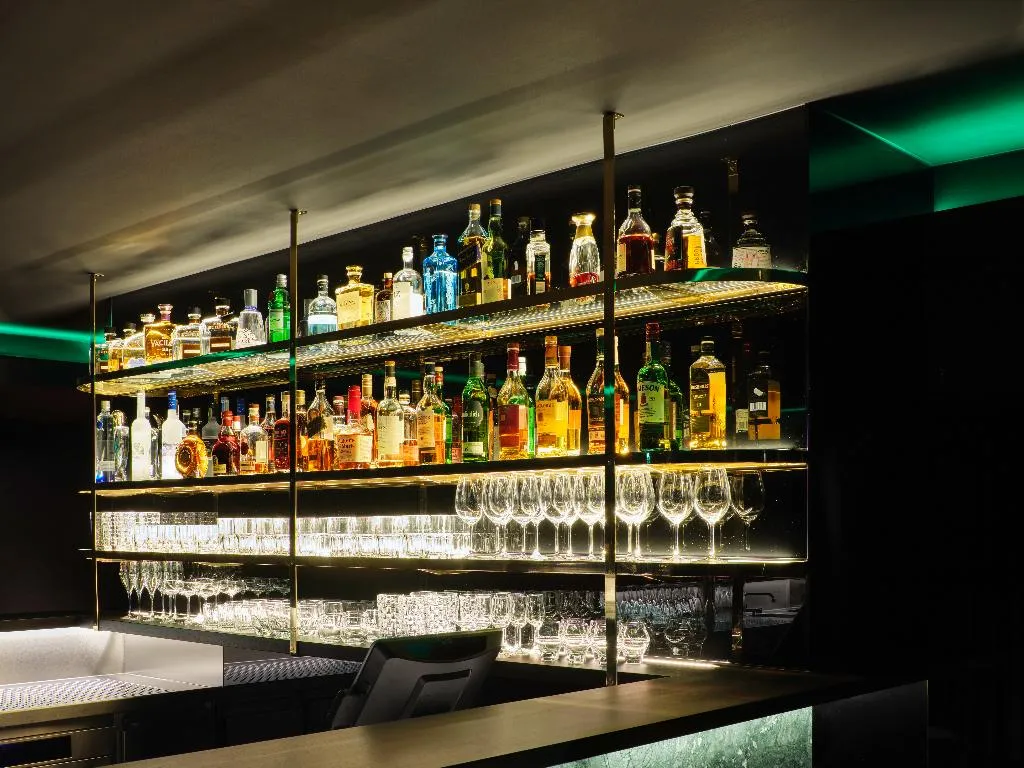 Bar, Estrel Hotel Berlin, Berlin