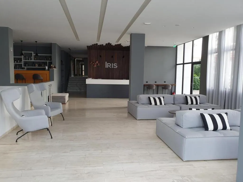 Lobby, Iris, Kos
