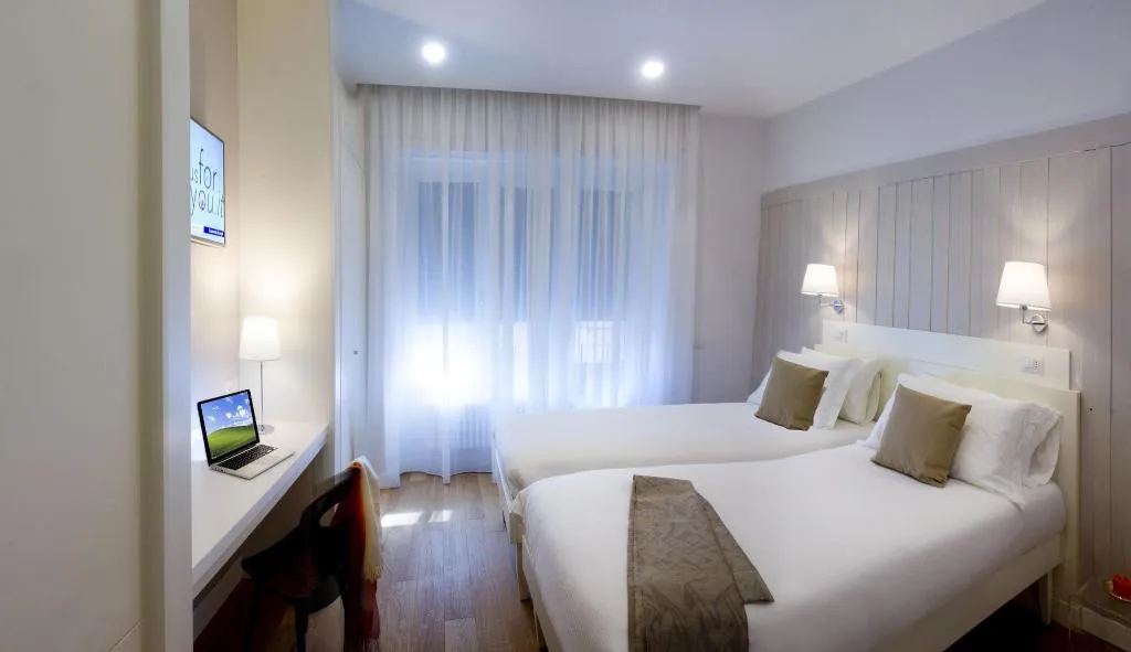 Room, Ripense In Trastevere, Rome