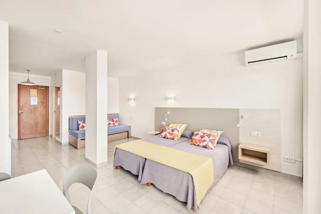 STUDIO TWO BEDS Room, Vista Club, Majorca