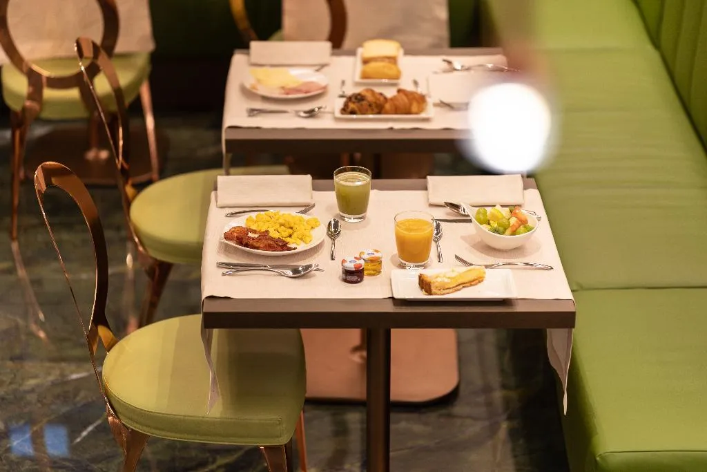 Restaurant, Ariston Hotel, Milan