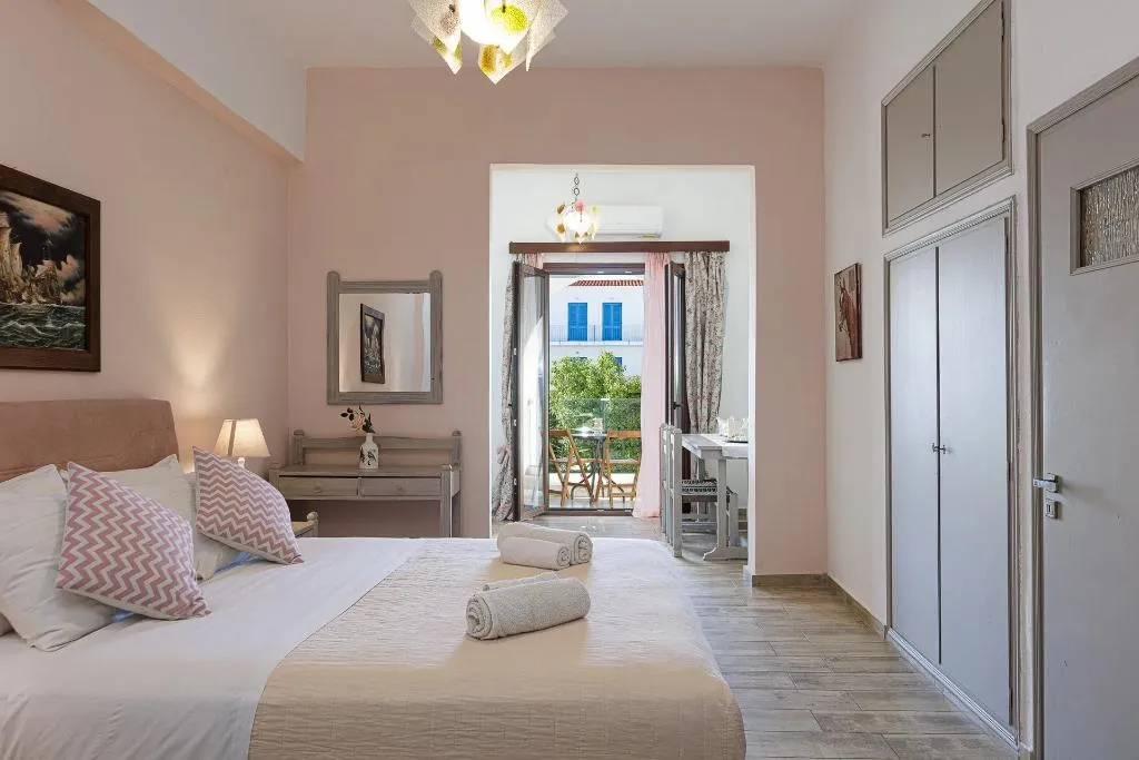 STUDIO SIDE SEA VIEW Room, Kasteli Studios & Apartments, Crete