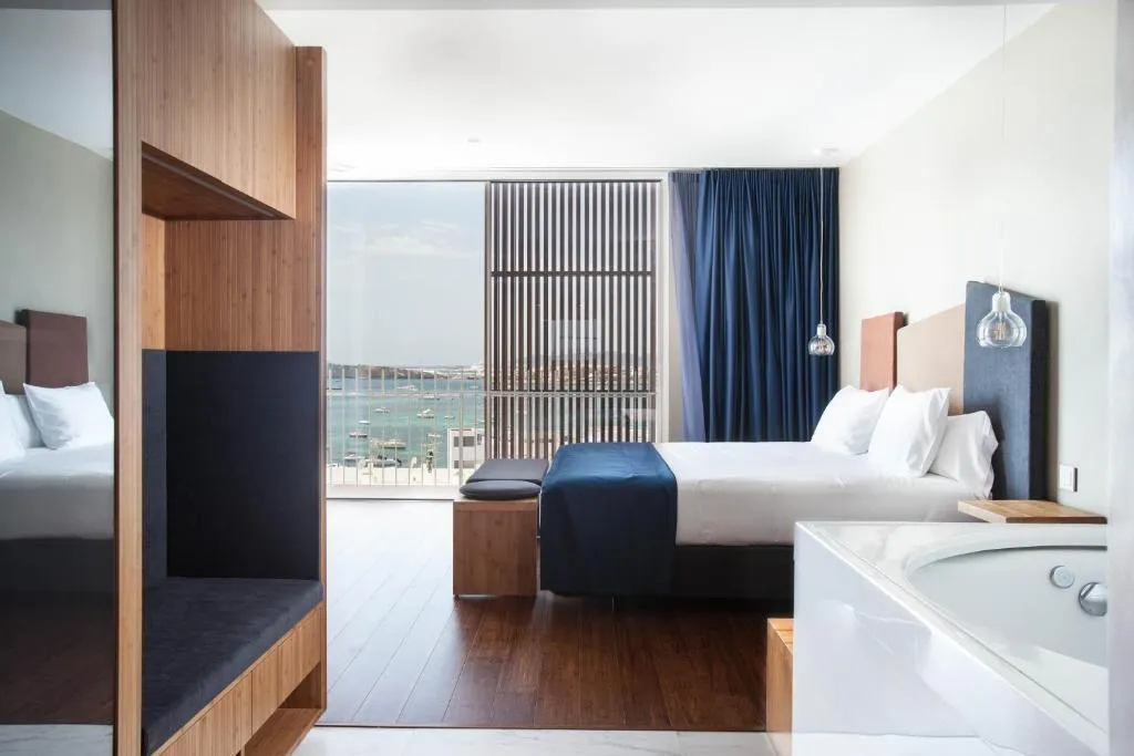 SUITE CAPACITY 2 Room, Ocean Drive Talamanca, Ibiza