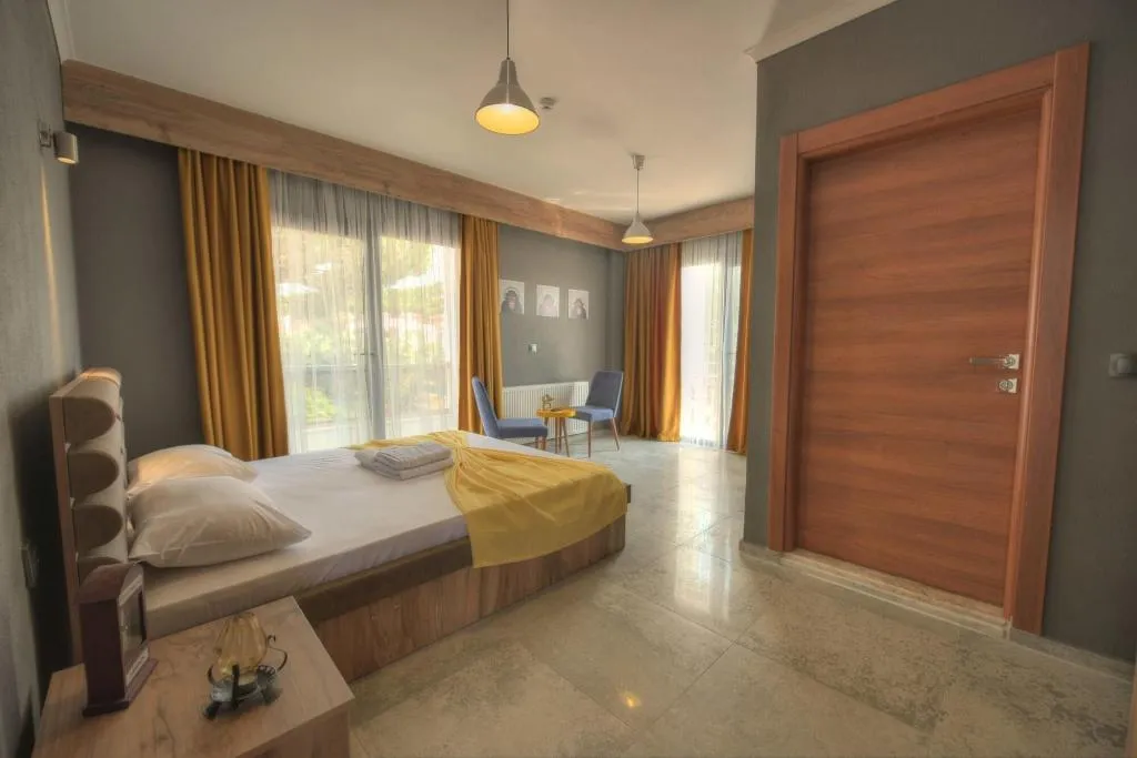 Room, Kulup Laka 1969, Izmir