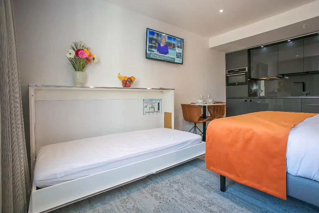 STUDIO STANDARD Room, Grafton Street Studios, Dublin